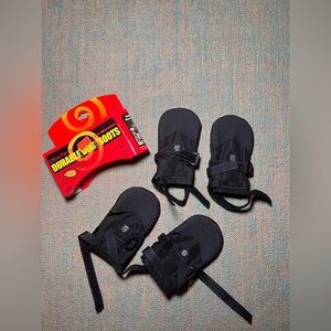 NWT Ultra Paws XS Boots - Snow/Rain